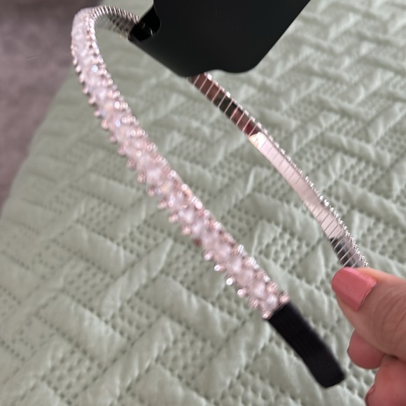 Headband - Picture 3 of 4